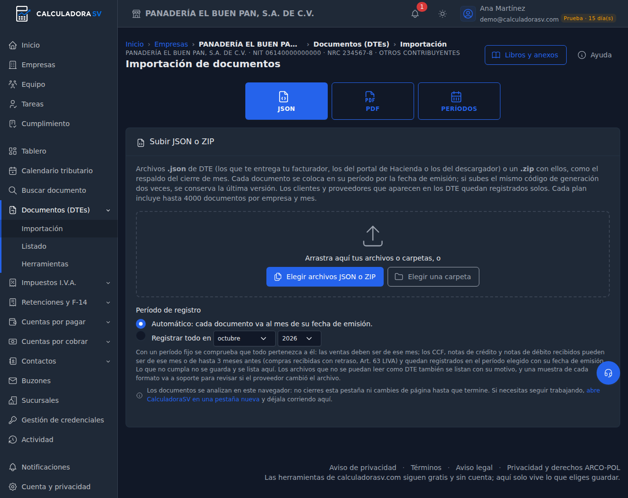 Importación de Documentos (DTEs) de una empresa recién creada, con los botones JSON, PDF y Períodos arriba y, abierto el panel JSON, la zona para arrastrar archivos